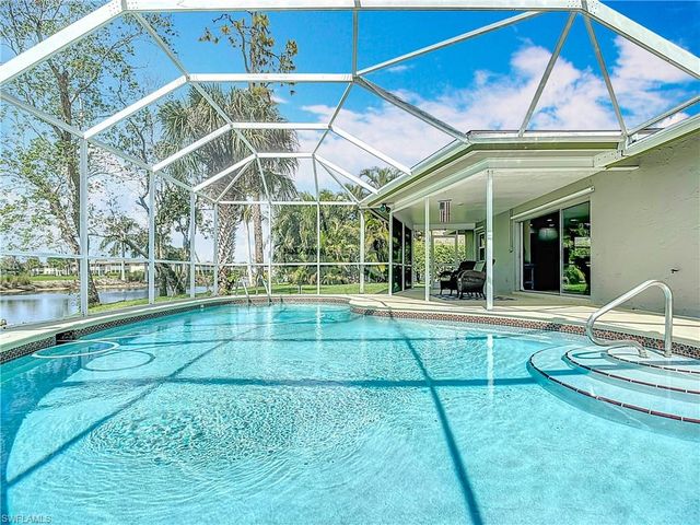 4364 Beechwood Lake DR, Naples, FL 34112