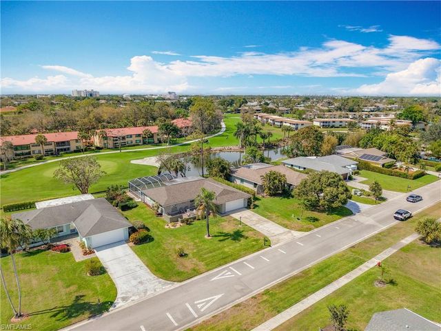 4364 Beechwood Lake DR, Naples, FL 34112