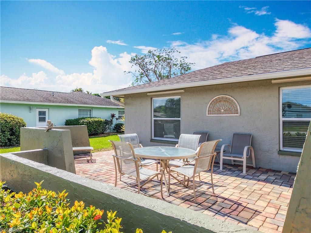 4364 Beechwood Lake DR, NAPLES, FL 34112 — photo 2