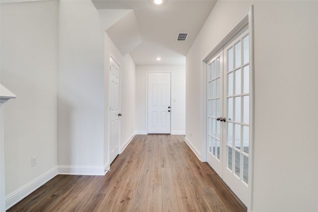 719 Saint Lawrence Drive, Seagoville, TX 75159