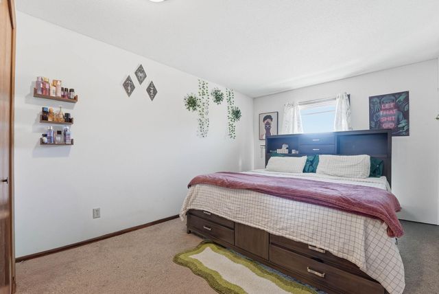 819 11th Avenue S 7, Hopkins, MN 55343