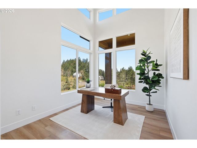 3490 SOUTHVIEW Dr, Eugene, OR 97405