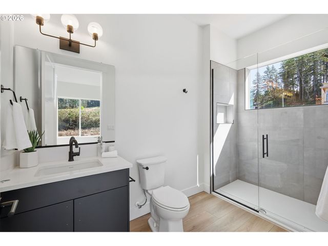 3490 SOUTHVIEW Dr, Eugene, OR 97405