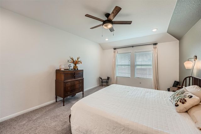 12904 Cerro Castellan TRCE, Manor, TX 78653