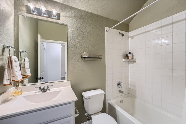 12904 Cerro Castellan TRCE, Manor, TX 78653