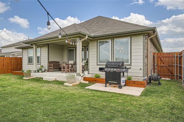 12904 Cerro Castellan TRCE, Manor, TX 78653