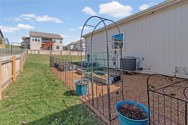 9208 NE 110th Terrace, Kansas City, MO 64157