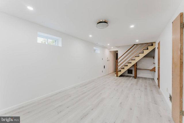 10914 WOODHAVEN DR, Fairfax, VA 22030