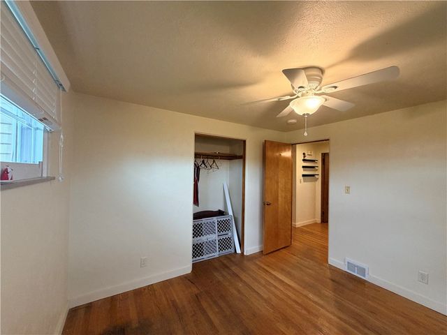 16 Jackson Dr, Monessen, PA 15062