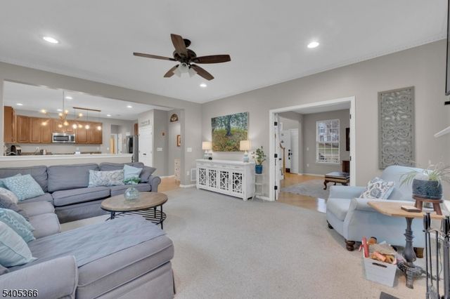 15 Dorset Dr, Mount Olive Twp., NJ 07840