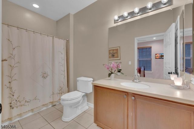 15 Dorset Dr, Mount Olive Twp., NJ 07840