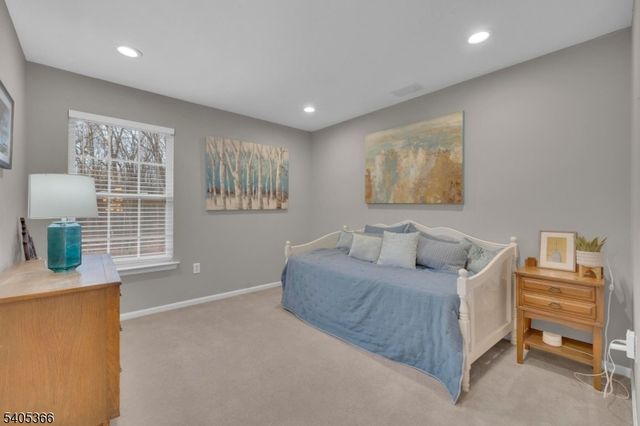 15 Dorset Dr, Mount Olive Twp., NJ 07840