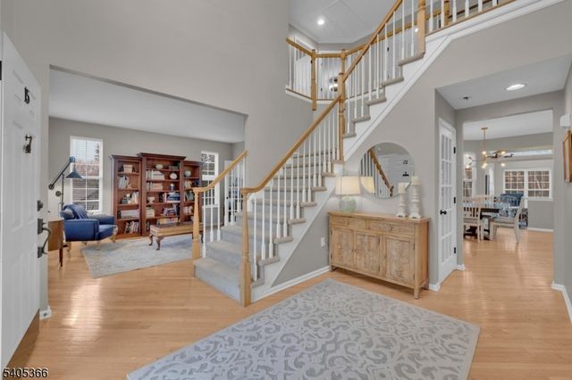 15 Dorset Dr, Mount Olive Twp., NJ 07840