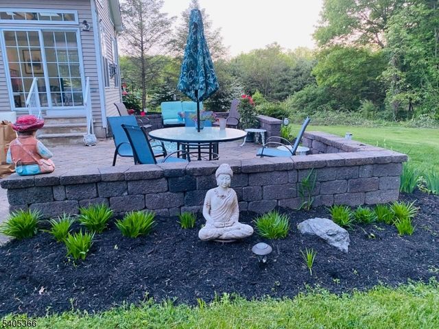 15 Dorset Dr, Mount Olive Twp., NJ 07840