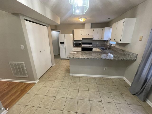 8920 Taymouth Court, Raleigh, NC 27613