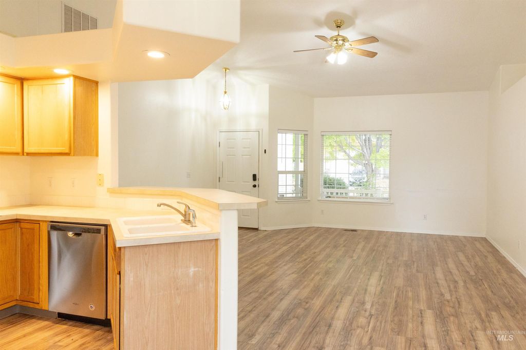 1320 W Hasket, Nampa, ID 83686 photo 4