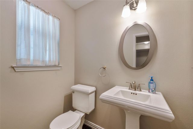 2824 S Logrun Circle, The Woodlands, TX 77380