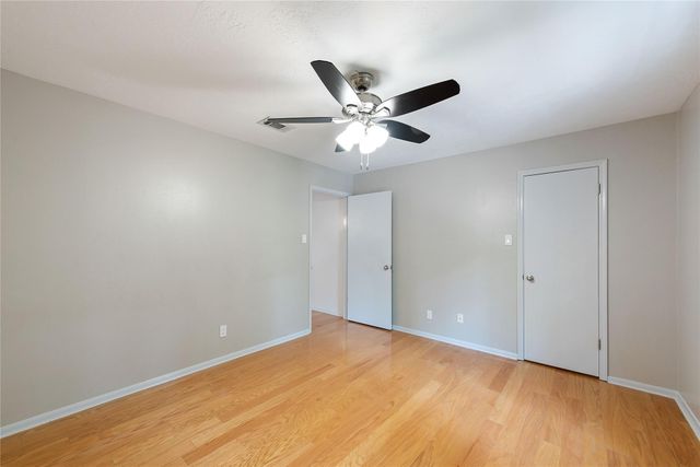 2824 S Logrun Circle, The Woodlands, TX 77380