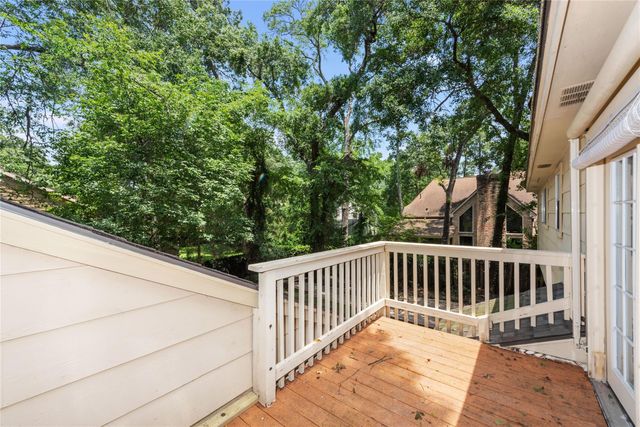 2824 S Logrun Circle, The Woodlands, TX 77380