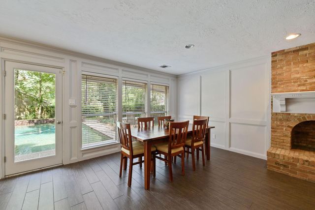2824 S Logrun Circle, The Woodlands, TX 77380