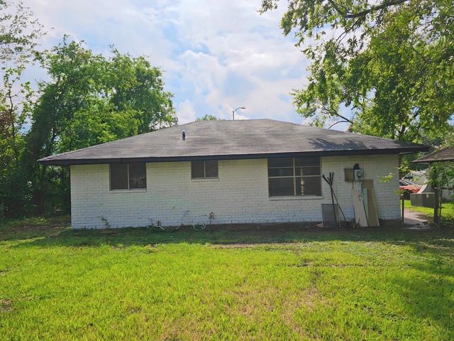 11023 Linvale Drive, Houston, TX 77016