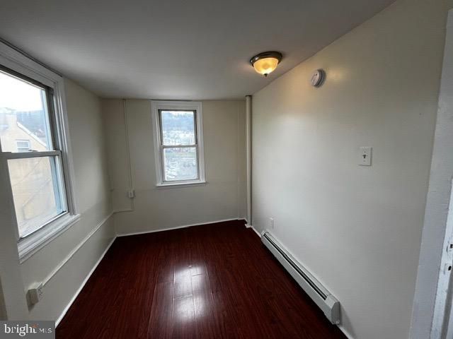 919 BUTTONWOOD ST, Reading, PA 19604