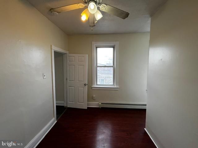 919 BUTTONWOOD ST, Reading, PA 19604