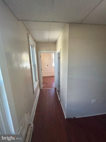 919 BUTTONWOOD ST, Reading, PA 19604