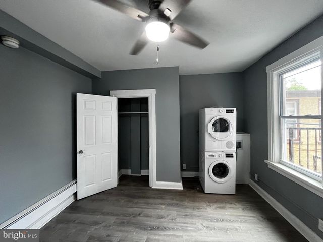 919 BUTTONWOOD ST, Reading, PA 19604