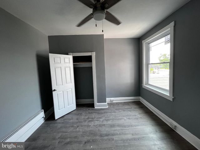 919 BUTTONWOOD ST, Reading, PA 19604