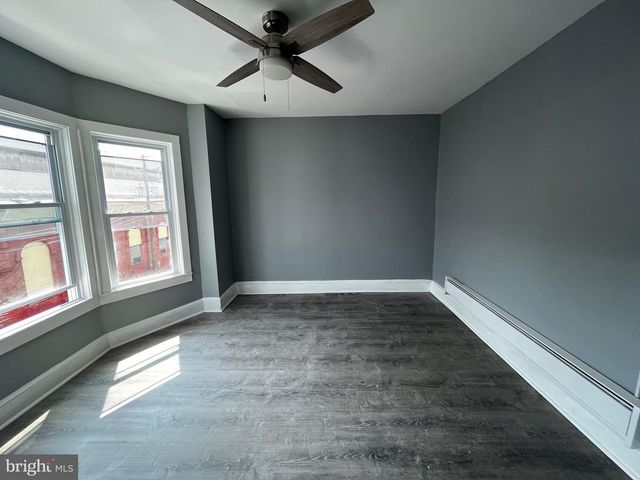 919 BUTTONWOOD ST, Reading, PA 19604