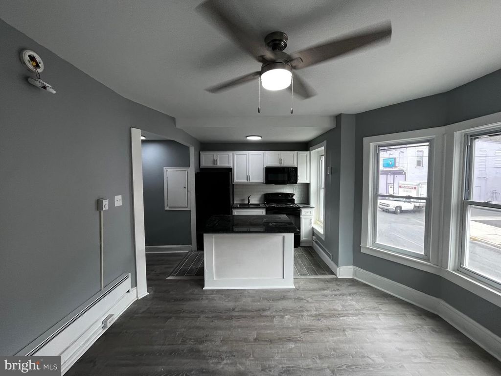 919 BUTTONWOOD ST, Reading, PA 19604