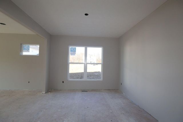 302 Reign Way, Pataskala, OH 43062