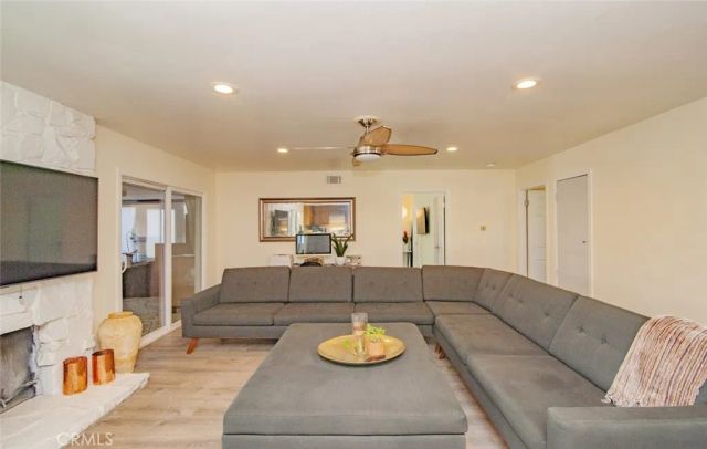 16457 Mount Newberry, Fountain Valley, CA 92708