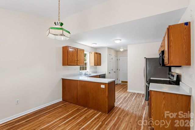 308 Wiltshire Circle, Fletcher, NC 28732