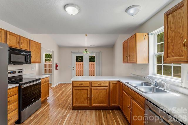 308 Wiltshire Circle, Fletcher, NC 28732