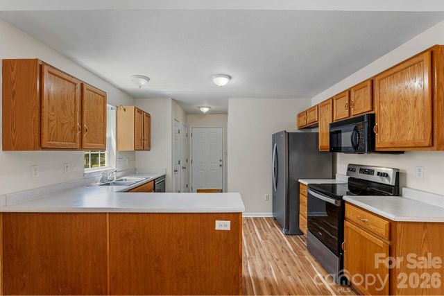 308 Wiltshire Circle, Fletcher, NC 28732
