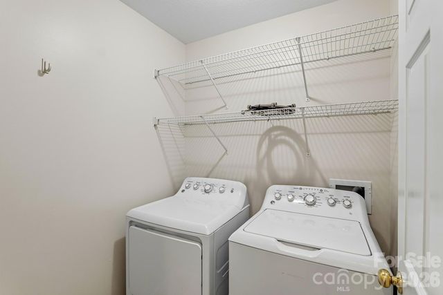 308 Wiltshire Circle, Fletcher, NC 28732