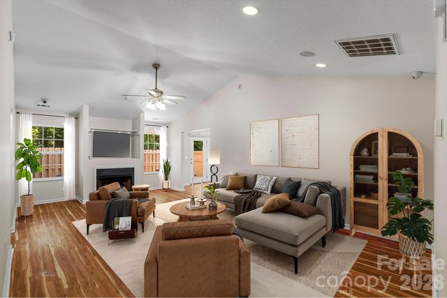 308 Wiltshire Circle, Fletcher, NC 28732