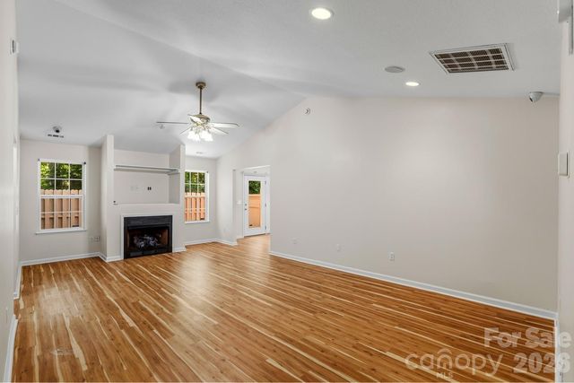 308 Wiltshire Circle, Fletcher, NC 28732