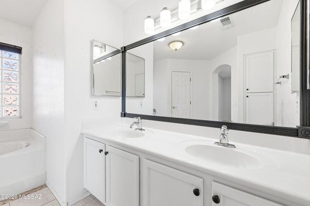 8859 E Maxwell Drive, Tucson, AZ 85747