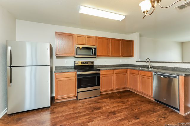7811 Caballo Canyon, San Antonio, TX 78244