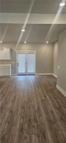 310 W Kinniburgh Drive, Farmington, AR 72730