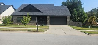 310 W Kinniburgh Drive, Farmington, AR 72730