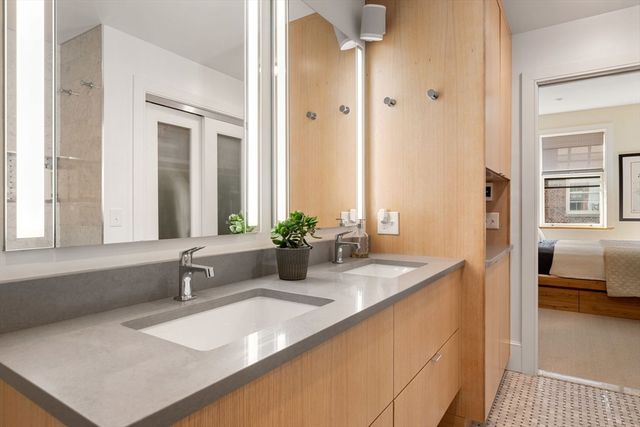 82 Chestnut Street 30, Boston, MA 02108