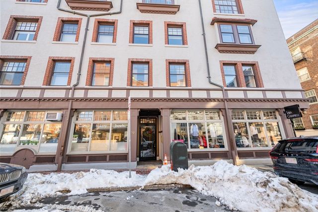 82 Chestnut Street 30, Boston, MA 02108