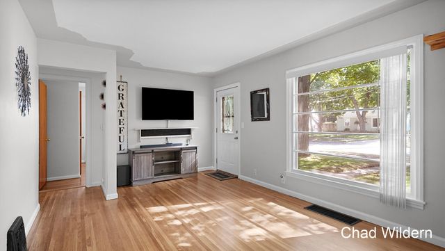 4229 Colby Avenue SW, Wyoming, MI 49509