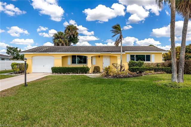 213 Richmond AVE S, Lehigh Acres, FL 33936
