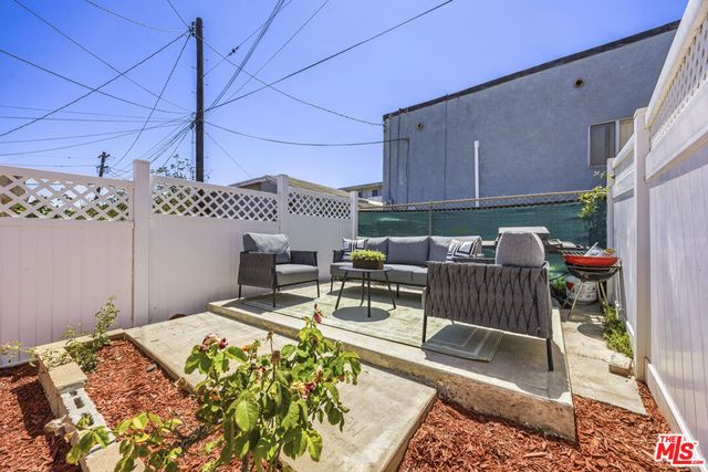 719 N Cabrillo Avenue, Los Angeles, CA 90731