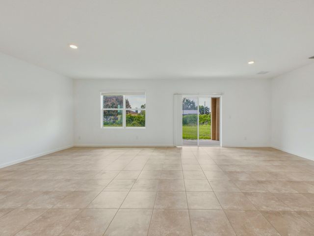 718 SW Crean Terrace SW, Port St. Lucie, Port St Lucie, FL 34953